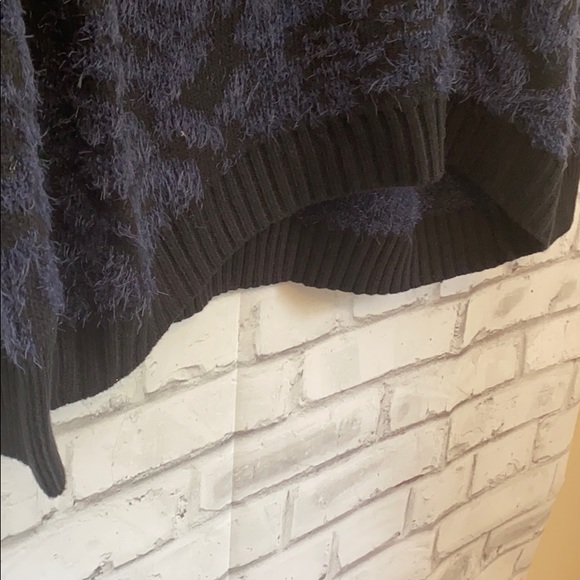 NWT 14Th & Union fuzzy jacquard knit sweater - Picture 4 of 6